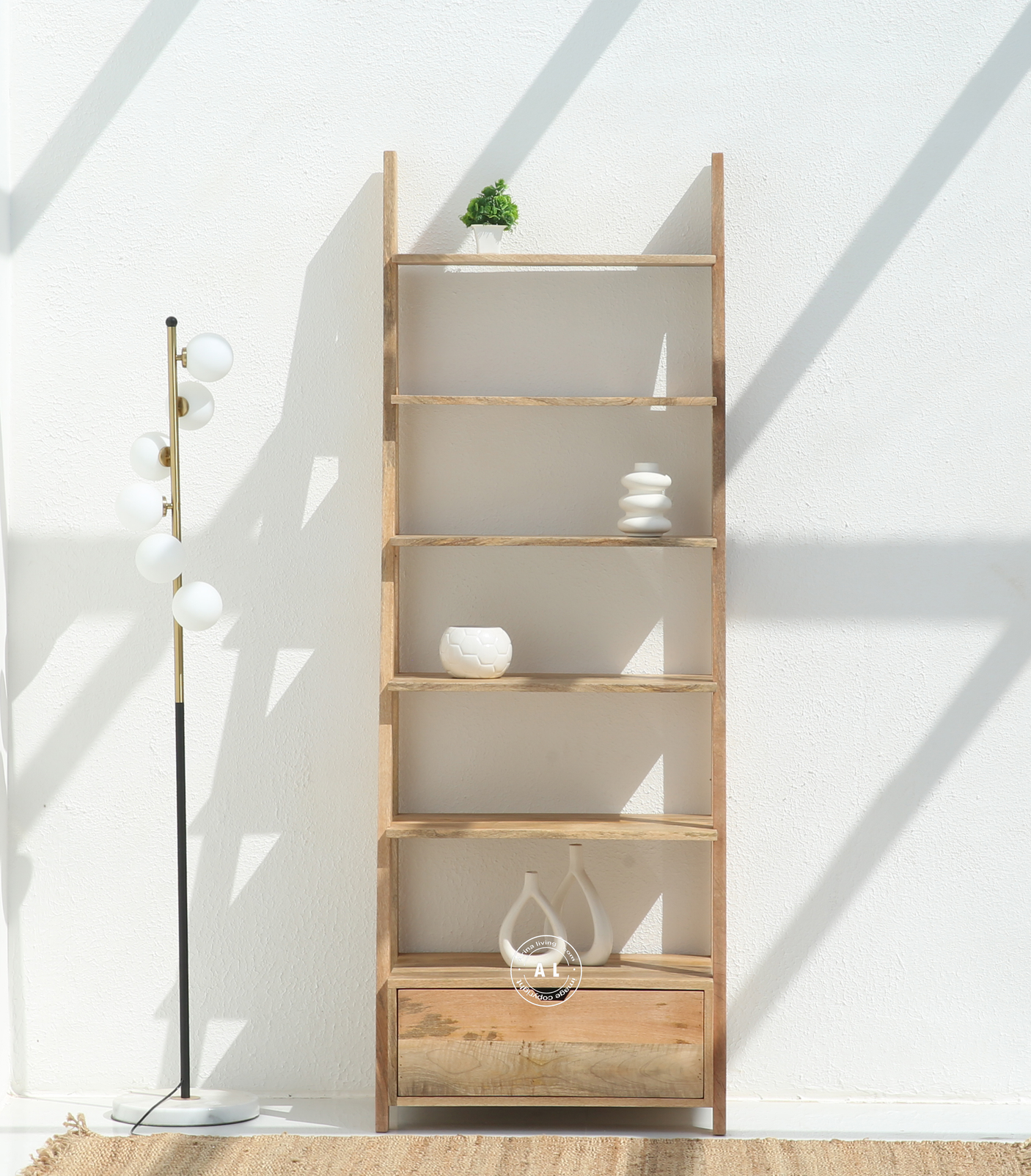 Cardine Mango wood Ladder Bookcase With 1 Drawer - Natural finish