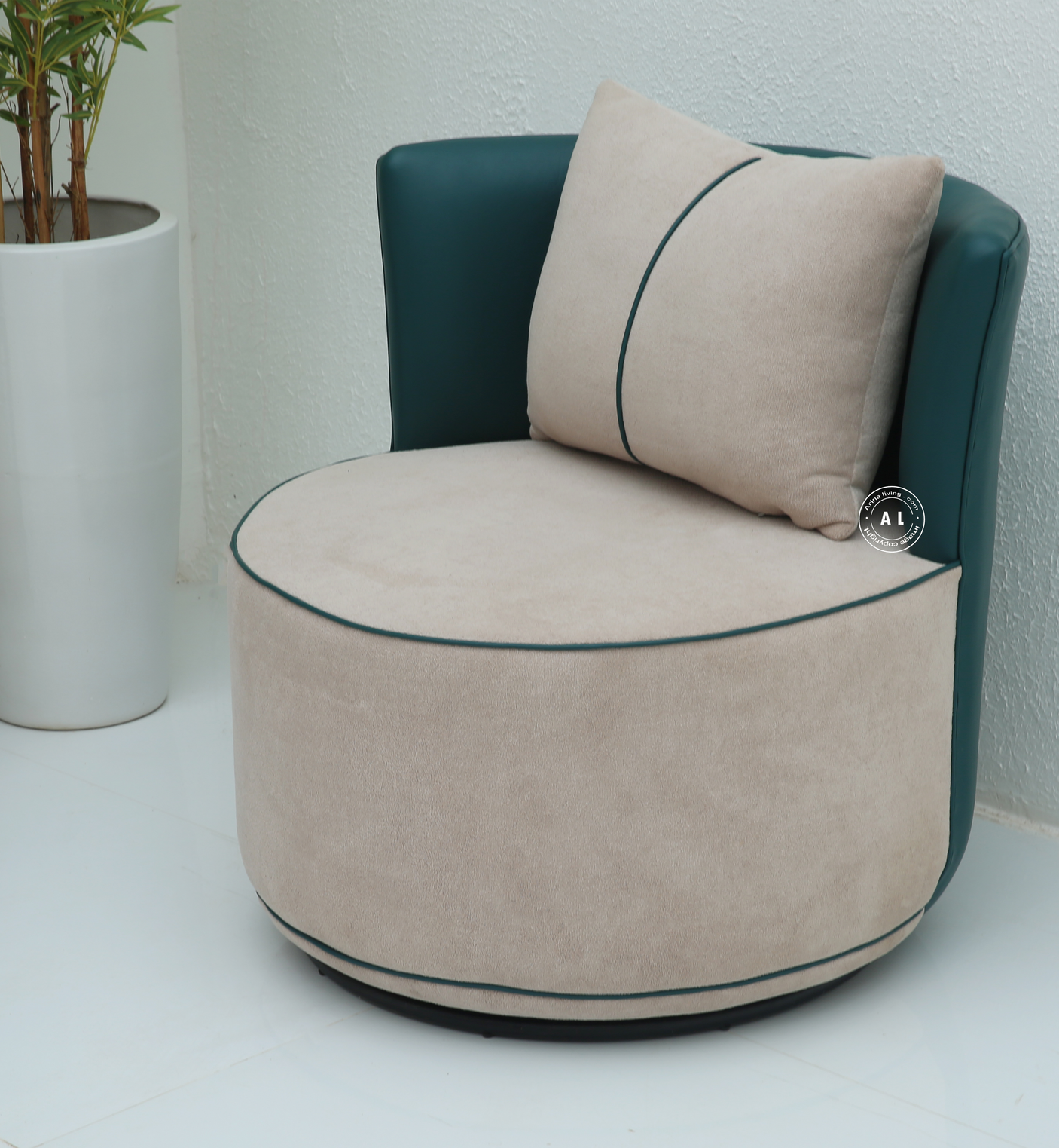 Revolving Arm Chair – 360 Swivel, Boucle Cream Upholstery