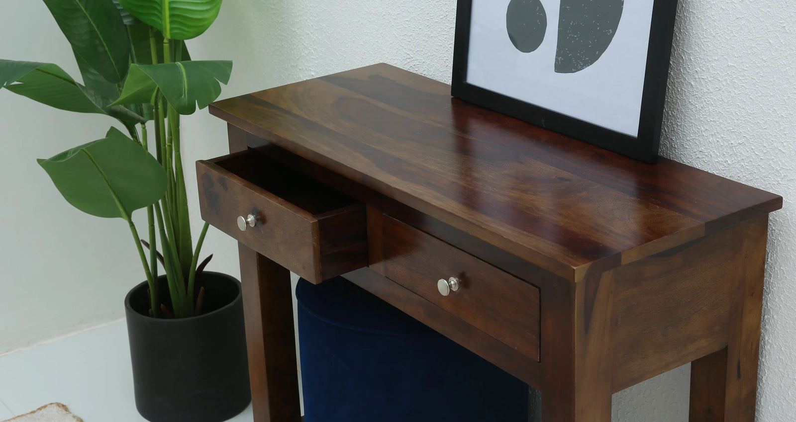 Console Table for Living Room in India – Stylish & Space-Saving Furniture Arinaliving