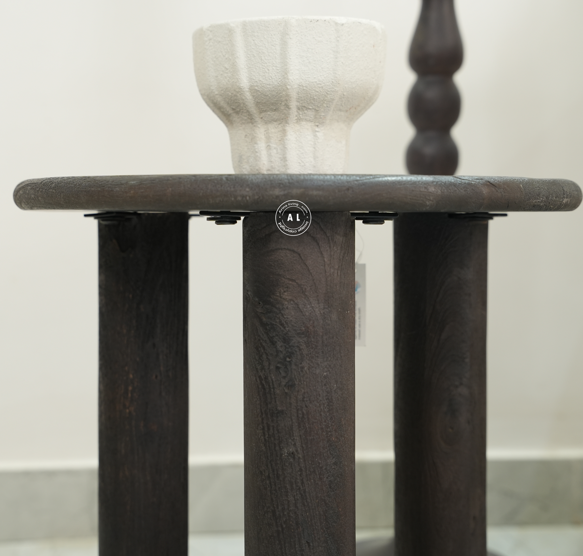Wooden black round side table Arina Living
