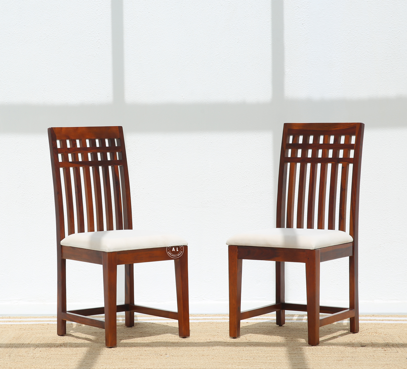 Hustle Sheesham Wood Dining Chair with Cushioned Seat – Honey Finish (1 Piece)