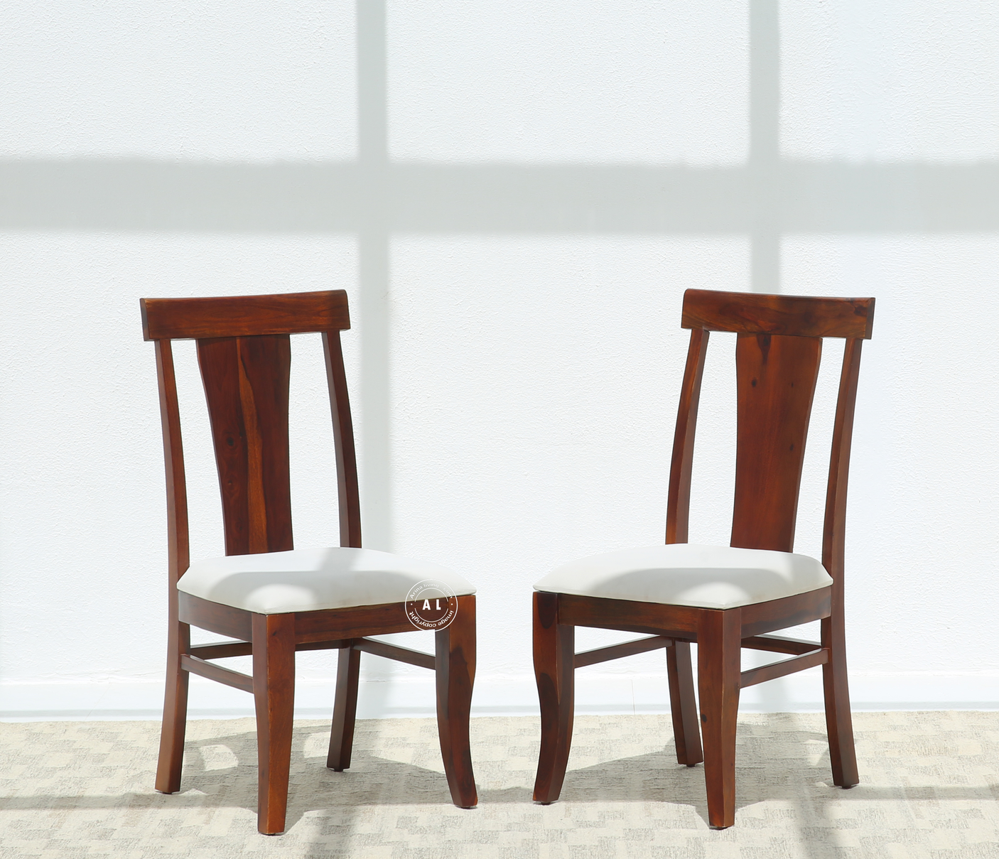 Sprint Sheesham Wood Dining Chair with Cushioned Seat  – (Honey Finish , One Pcs)