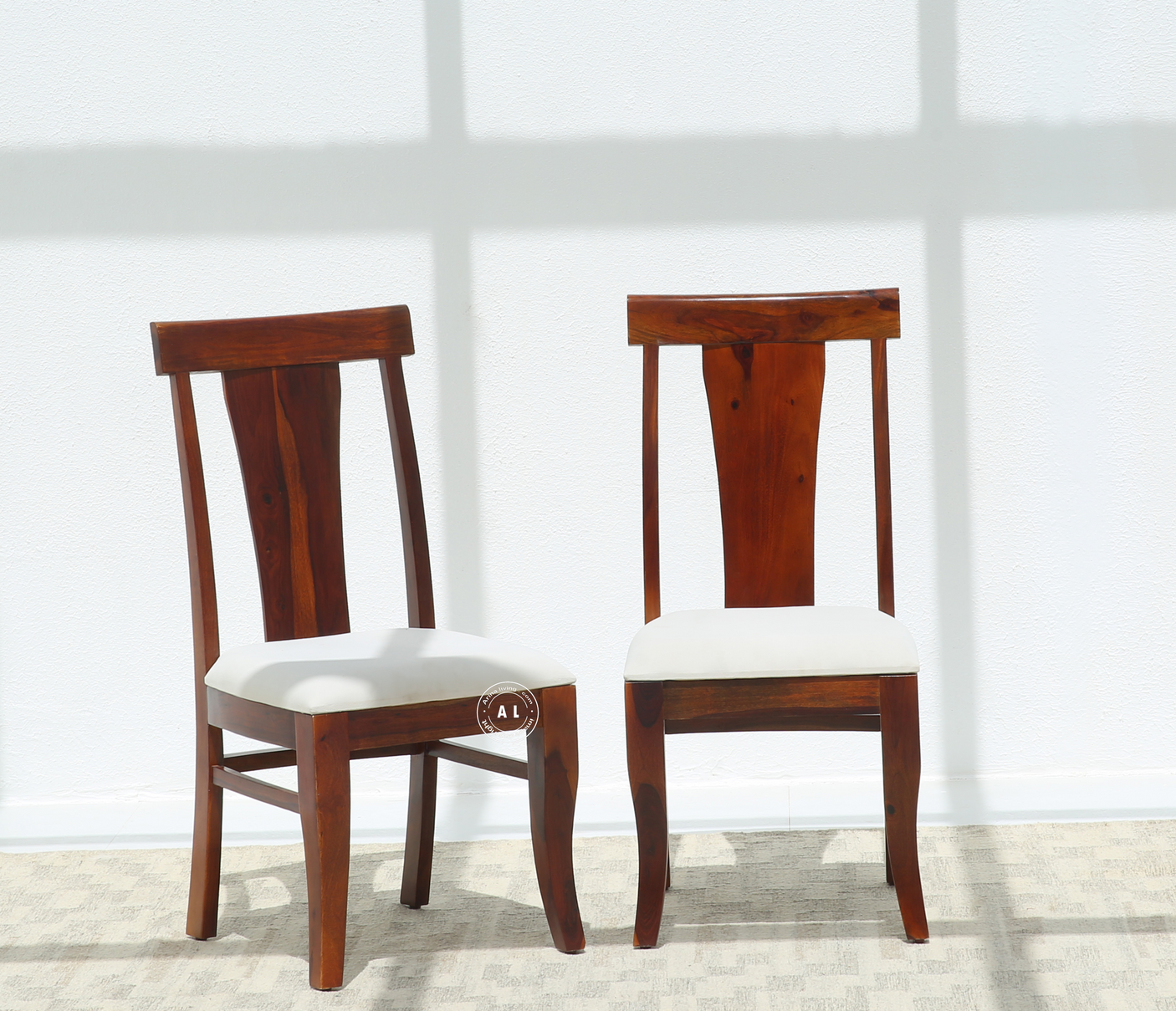 Sprint Sheesham Wood Dining Chair with Cushioned Seat  – (Honey Finish , One Pcs)
